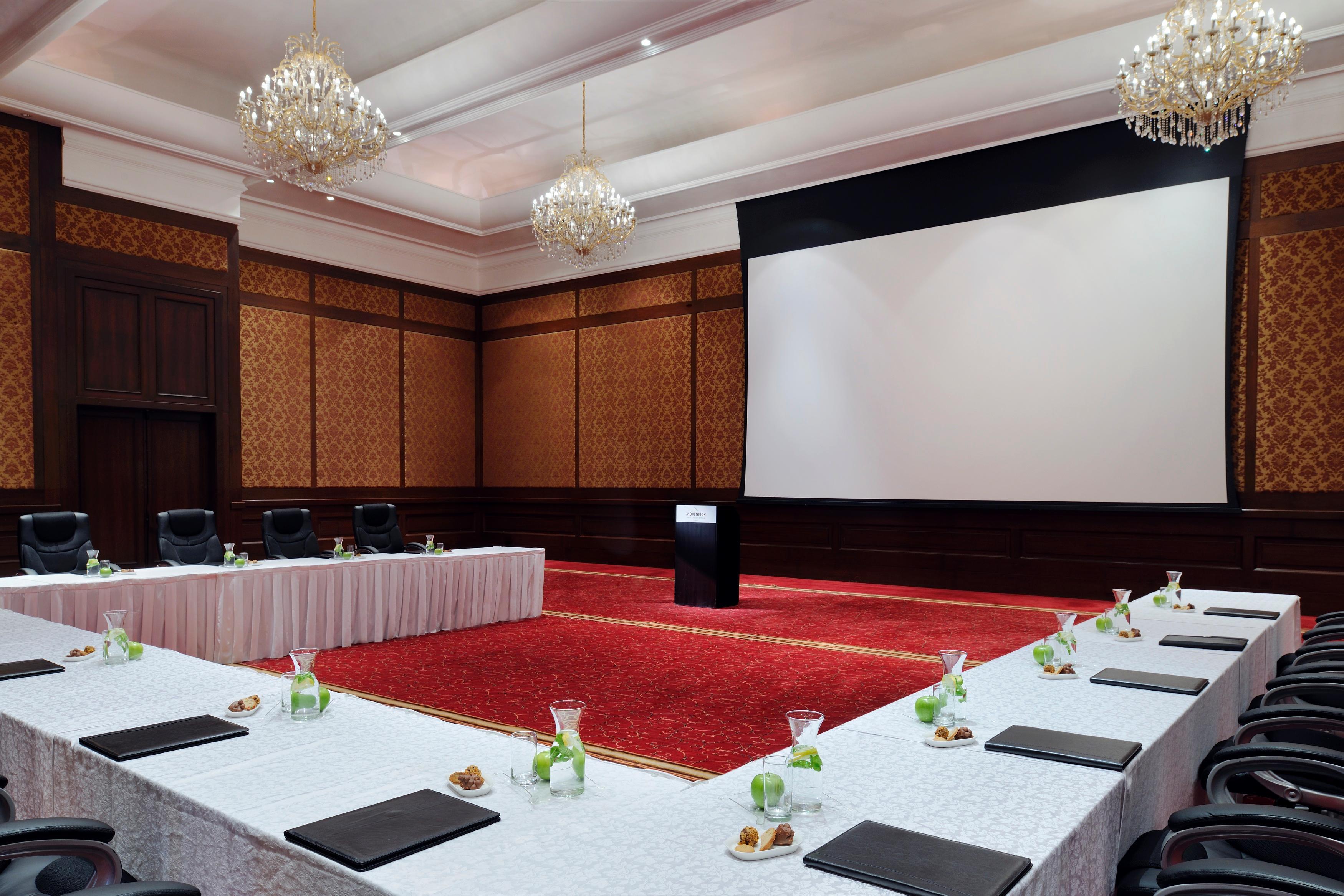 Mövenpick Hotel&Resort Al Bida'a Salmiya Kültér fotó The meeting room